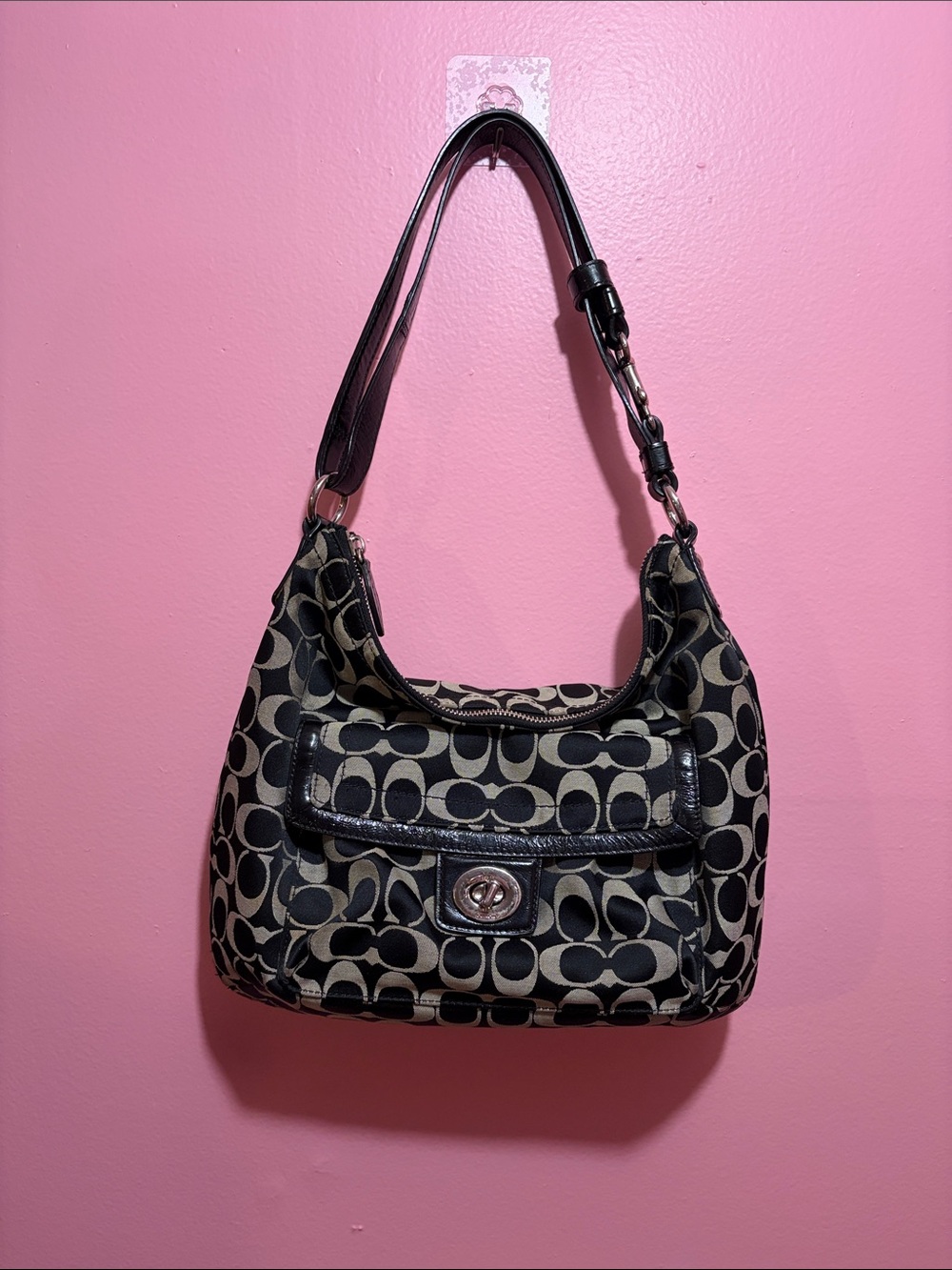 Classic Signature Pattern Shoulder Bag in Black/Tan